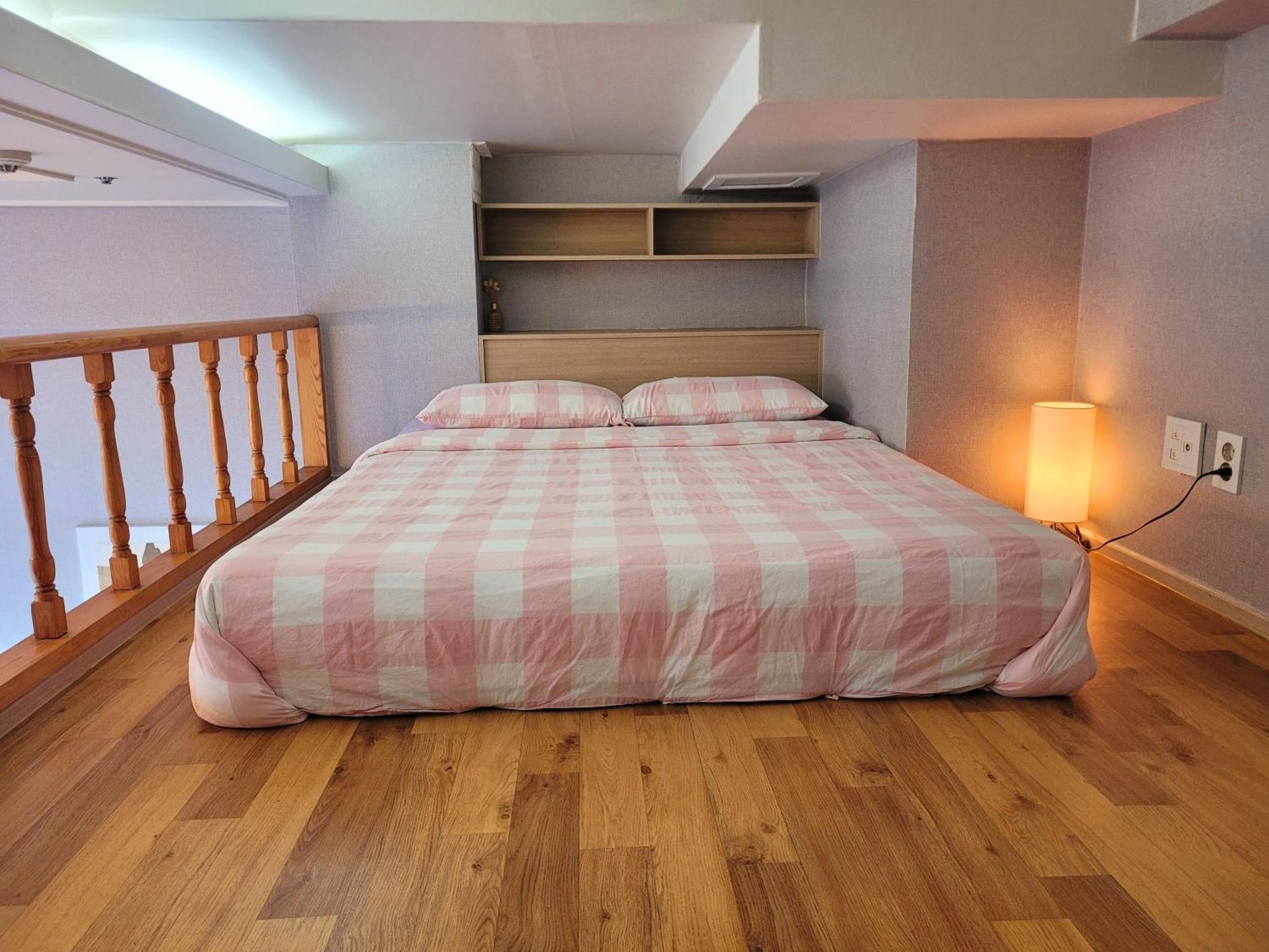 Apartemen Travel House